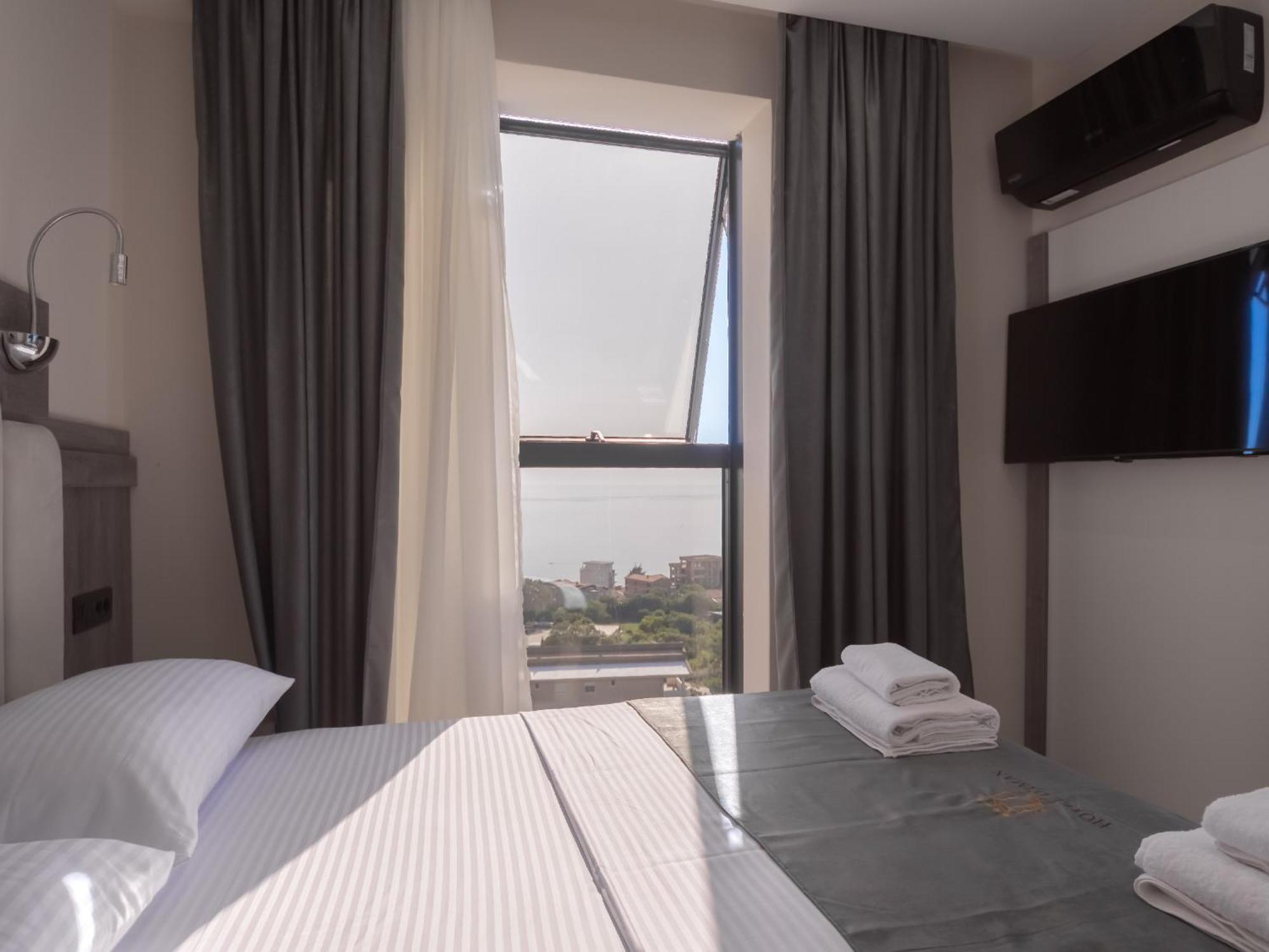Hotel Diman Dobra Voda Exterior photo